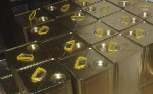 سعر تنكة زيت الزيتون في الاردن لهذا الموسم