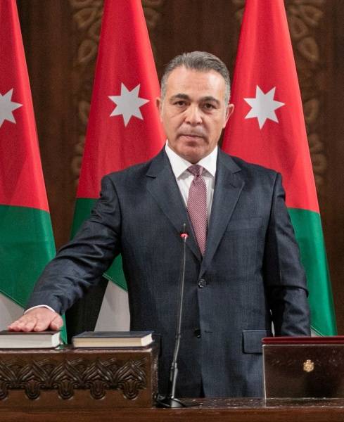 الربضي: يتم التعاقد حاليا على منح بقيمة ٧٧٠ مليون دولار منها ٧٣٠ مليون دولار دعم أمريكي للموازنة