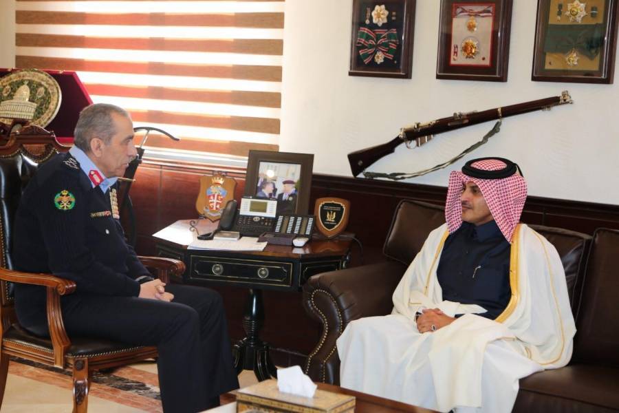 الحمود يلتقي السفير القطري