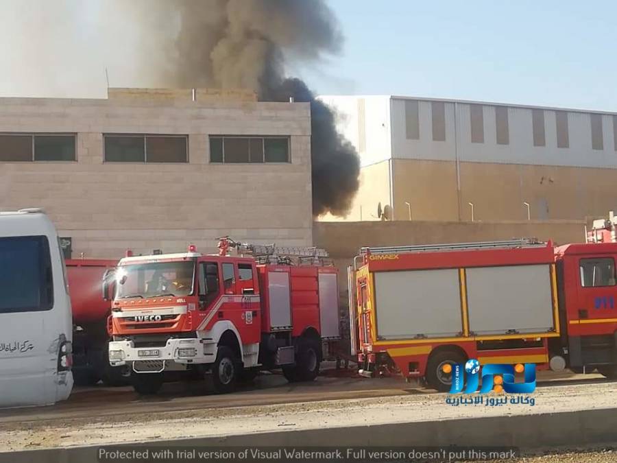 حريق في مستودعات التمور  بسحاب... صور