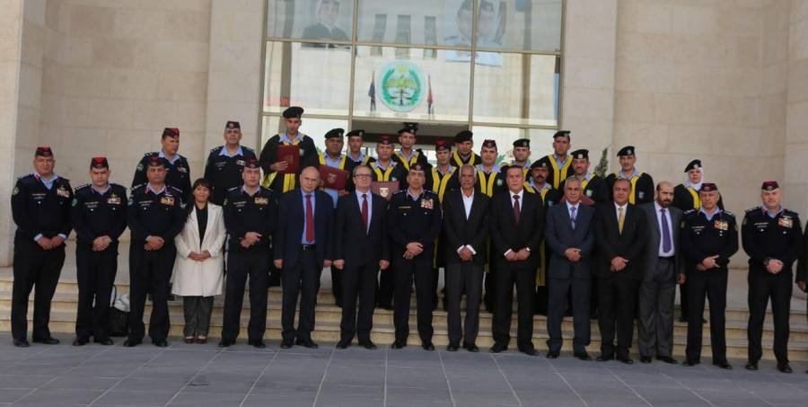 الأمن العام يحتفل  بتخريج أفواج دبلوم الإصلاح والتأهيل