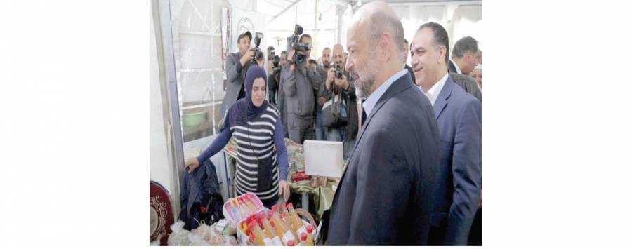 الرزاز يدعو لدعم منتجات مهرجان الزيتون