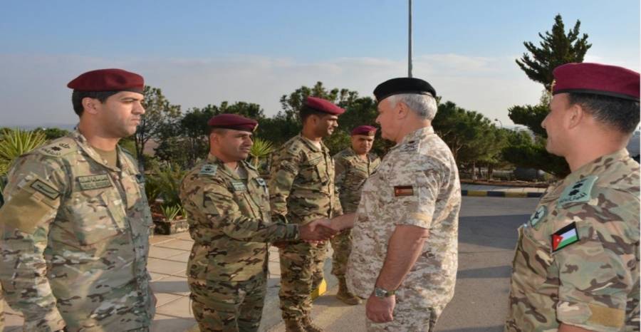 الحنيطي  يزور قيادة مجموعة الملك عبدالله الثاني القوات الخاصة الملكية