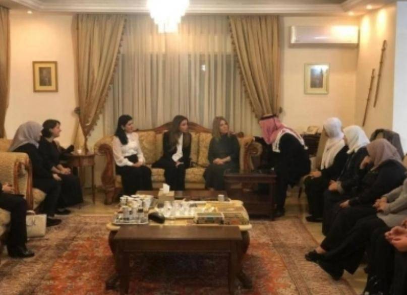 الملكة رانيا في بيت عزاء الفريق أول  القيسي