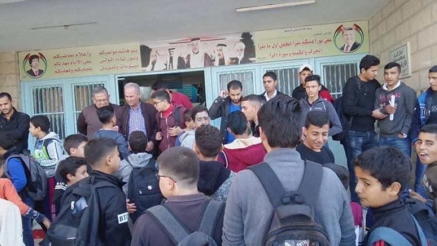 احتجاج يوقف التعليم في مدرسة مرحبا بديرابي سعيد