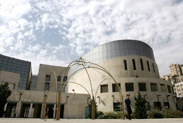 فتح الشارع المحاذي لمبنى الأمانة أمام حركة السير السبت