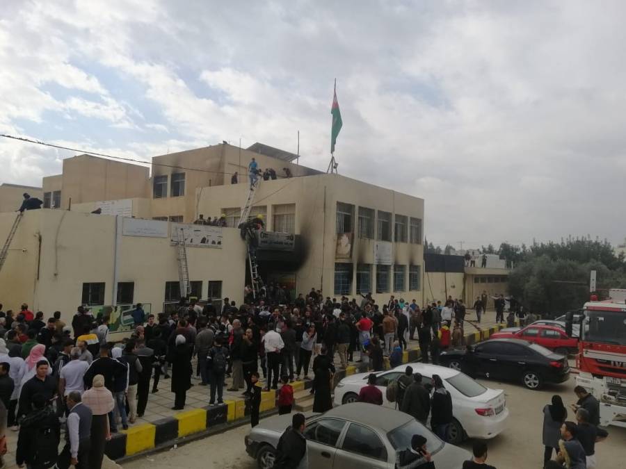 عاجل : التربية توضح تفاصيل و موعد عودة طلبة المدرسة التي احترقت في الرمثا؟