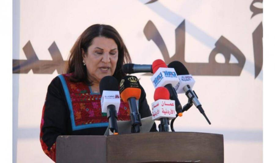 العرموطي تزور العائلات الباكستانية