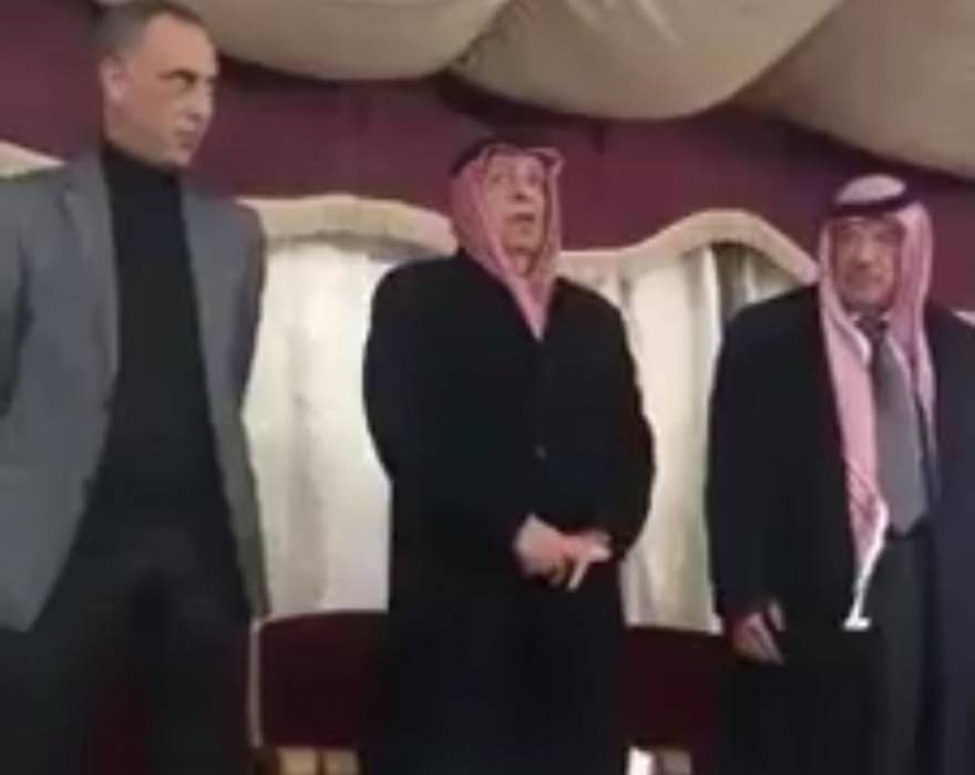 مندوبا عن الملك العيسوي يعزي بوفاة والدة النائب عبدالكريم الدغمي