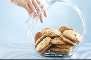 الغذاء والدواء تضبط 400 علبة بسكويت تحتوي على الكحول .. تفاصيل