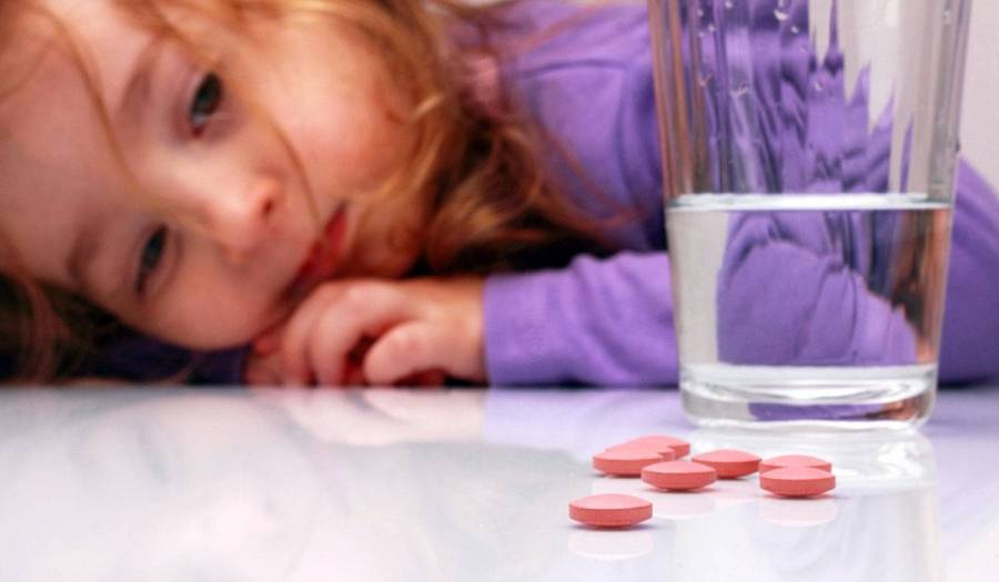 عجلون .. طفلة تتناول كمية حبوب علاجية بالخطأ وحالتها سئية