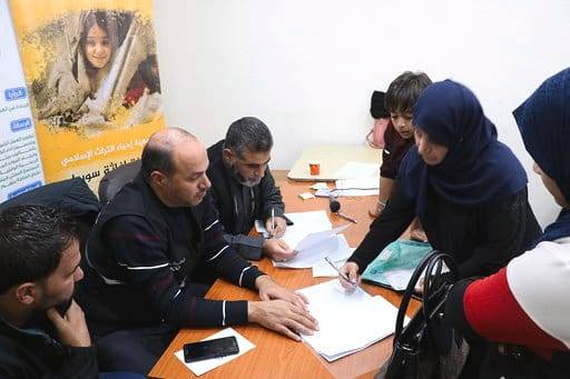 التراث الاسلامي الكويتية توزع كفالة الايتام والنساء بلا معيل لستة اشهر ...