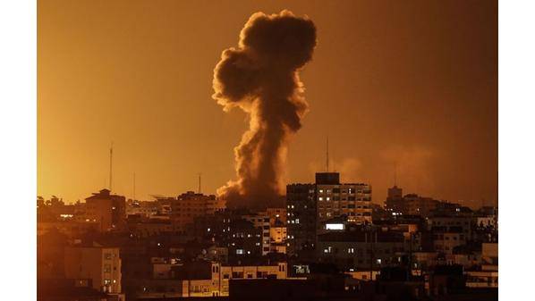 طائرات الاحتلال تقصف عدة مواقع في قطاع غزة