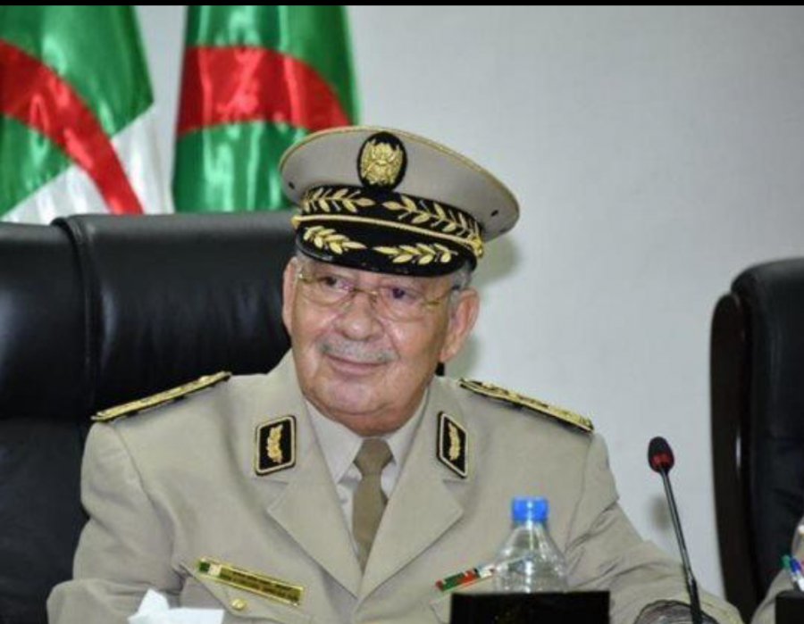 وفاة قائد أركان الجيش الجزائري