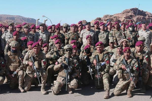 الحنيطي يزور كتيبة التدخل السريع  المغاوير ٦١.