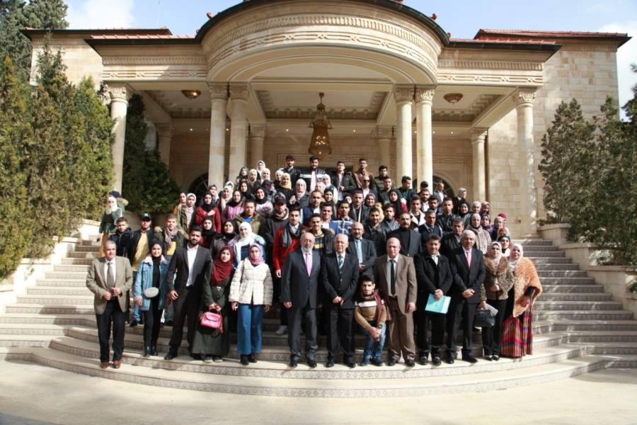 رئيس الديوان الملكي يستقبل رئيس وأعضاء مؤسسة إعمار  سحاب ورئيس ديوان العشائر وعدد من طلبة الجامعات... صور