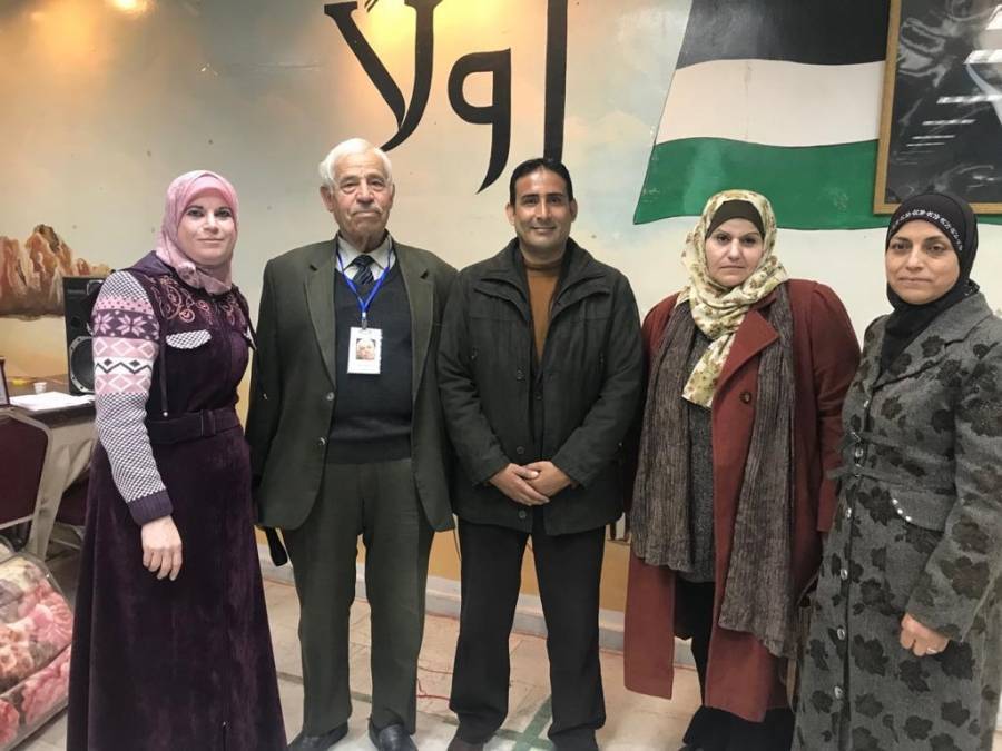 جمعيه نور الايمان للايتام توزع كسوتها الشتويه للايتام