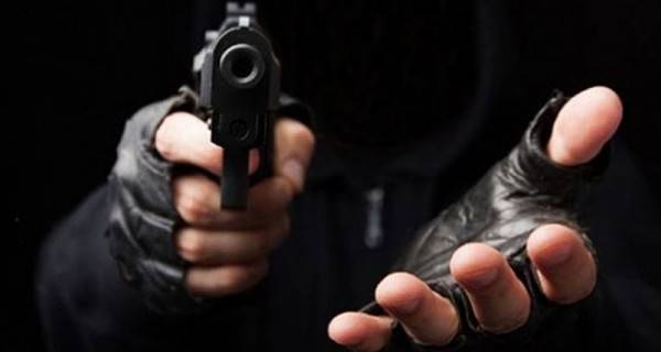 سطو وسلب مسلح