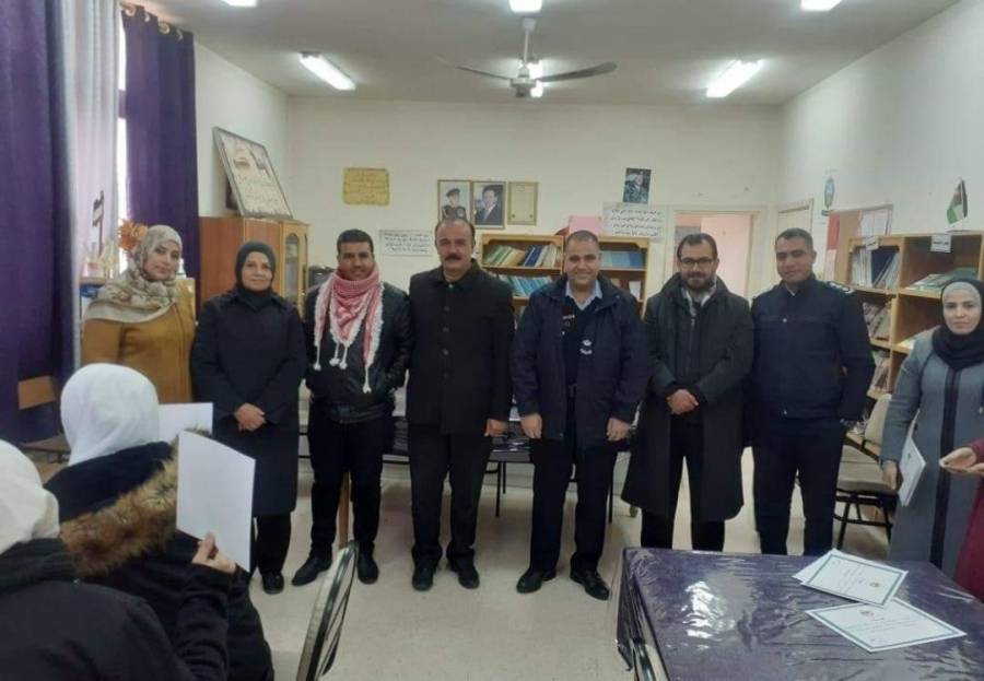 الخوالدة يرعى تخريج دورات أصدقاء الشرطة... صور