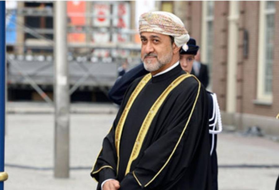 هيثم بن  طارق من وزيرا للتراث والثقافة... سلطاناً لعمان