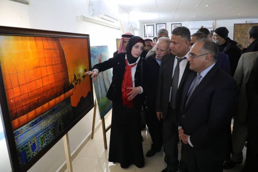 الطويسي  يفتتح معرض منتجات جمعية نحاتي الخشب.. الثقافة حق من حقوق الإنسان... صور