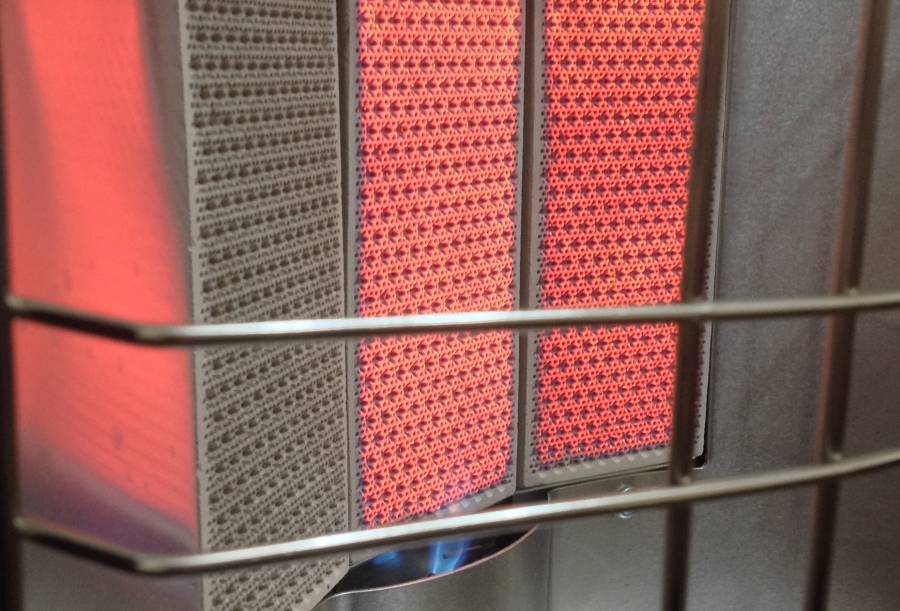 عاجل: وفاة شخصين و إصابة طفليهما إثر حادث اختناق في معان