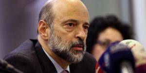 الرزاز منشغل عن مناقشات الموازنة العامة لزيارة مدرسة في عمان