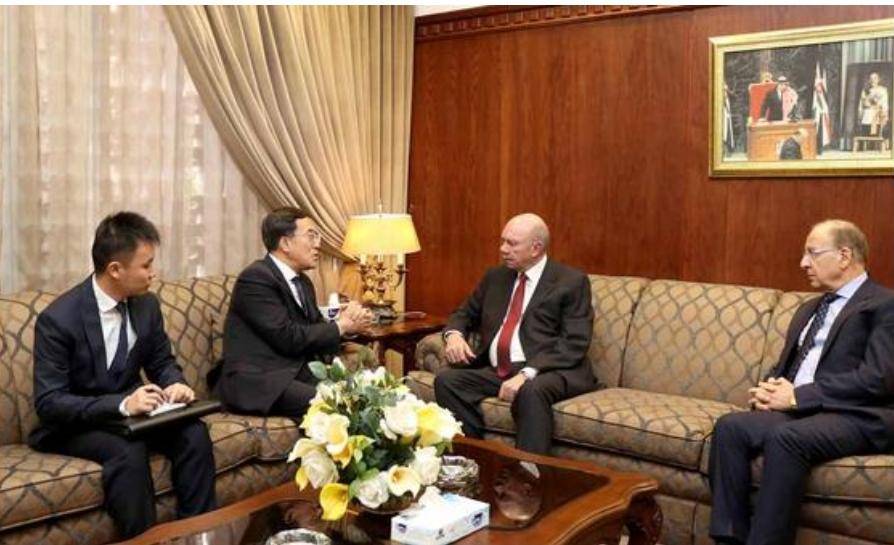 رئيس مجلس الاعيان يلتقي السفير الصيني
