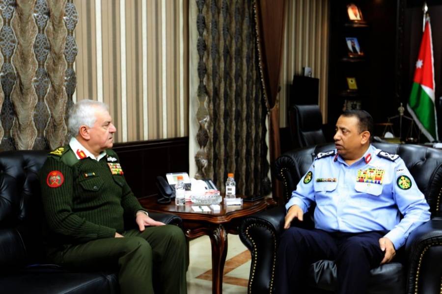 مدير الأمن العام يستقبل رئيس هيئة الأركان المشتركة