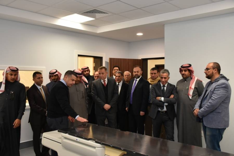((زيارة وفد من الصندوق السعودي للتنمية الى مستشفى الملك المؤسس عبد الله الجامعي  للأطلاع على مشروع العلاج بالاشعة ))