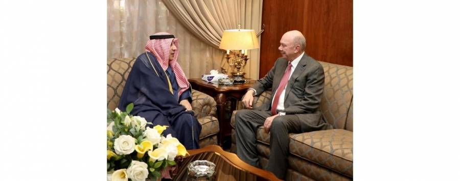 الفايز يلتقي السفير الكويتي في الاردن