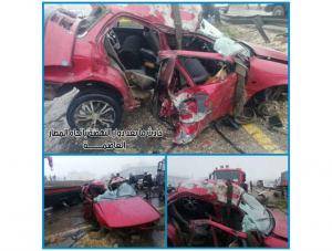 وفاة عشريني اثر حادث تدهور مركبته واصطدامها بعامود إنارة و حواجز حديدية على طريق المطار