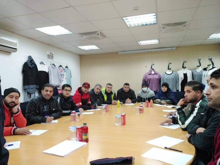 افتتاح دورة أصدقاء الشرطة في مركز أمن الرمثا... صور