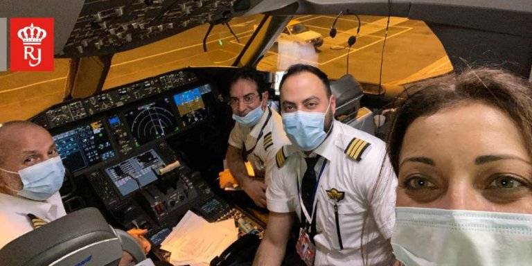 بالصور .. الطاقم الشجاع “للملكية الاردنية” يروي تفاصيل المهمة المرعبة في ووهان الصينية