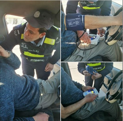 تعرض لوعكة صحية على طريق جرش عمان .. وهذا ما فعله معه طاقم دورية