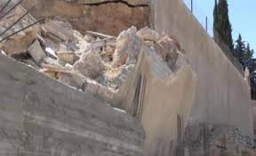 جرش: اصابتان بانهيار جدار اسمنتي