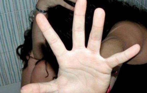 الجنايات تصدر حكما بعدم مسؤولية شاب عشريني عن هتك عرض فتاة وابتزازها