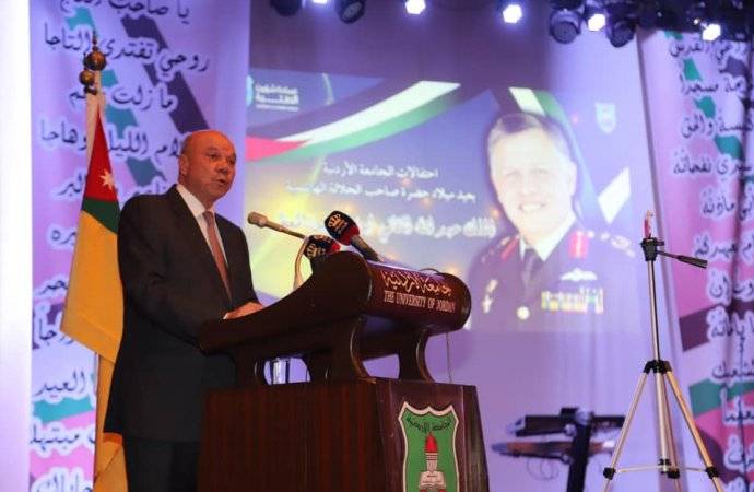 الفايز: مشاريع سايكس بيكو الجديدة لن تمر إلا على أجسادنا ودمنا