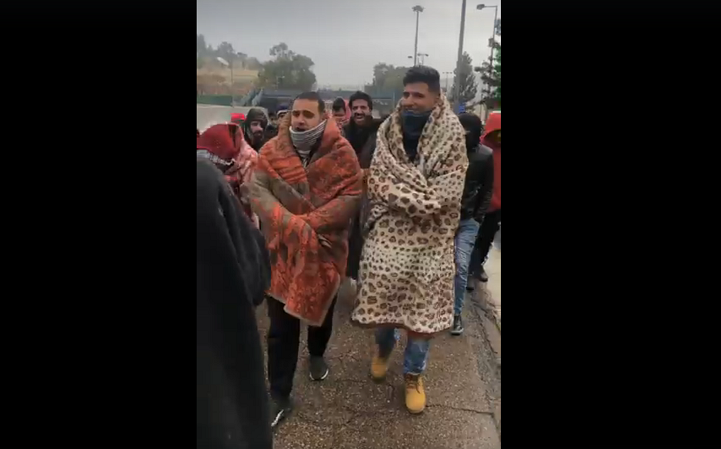 مسيرة صباحية لأبناء حي الطفايلة المتعطلين عن العمل