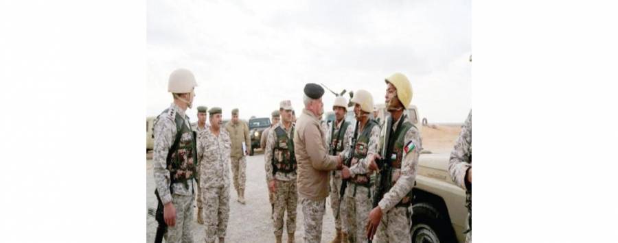 رئيس هيئة الأركان يبدي اعتزازه بجهود حرس الحدود في حفظ أمن الوطن