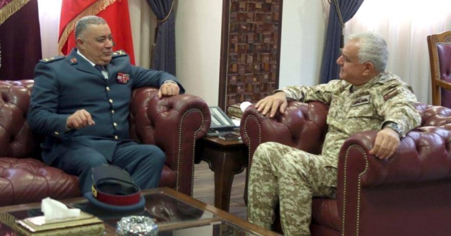 رئيس هيئة الأركان المشتركة يستقبل الملحق العسكري اللبناني