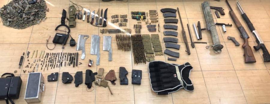 الأمن الوقائي يلقي القبض على شخص بحوزته ٨ أسلحة نارية وكميات من الذخيرة الحية.. تفاصيل