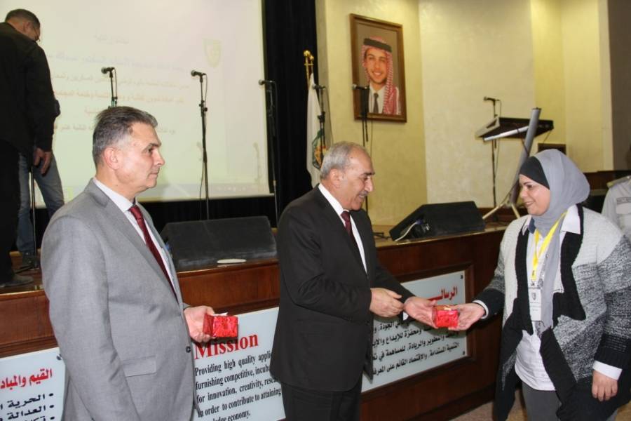 البلقاء التطبيقية تحتفل بيوم الوفاء للمتقاعدين العسكريين والمحاربين القدامى*