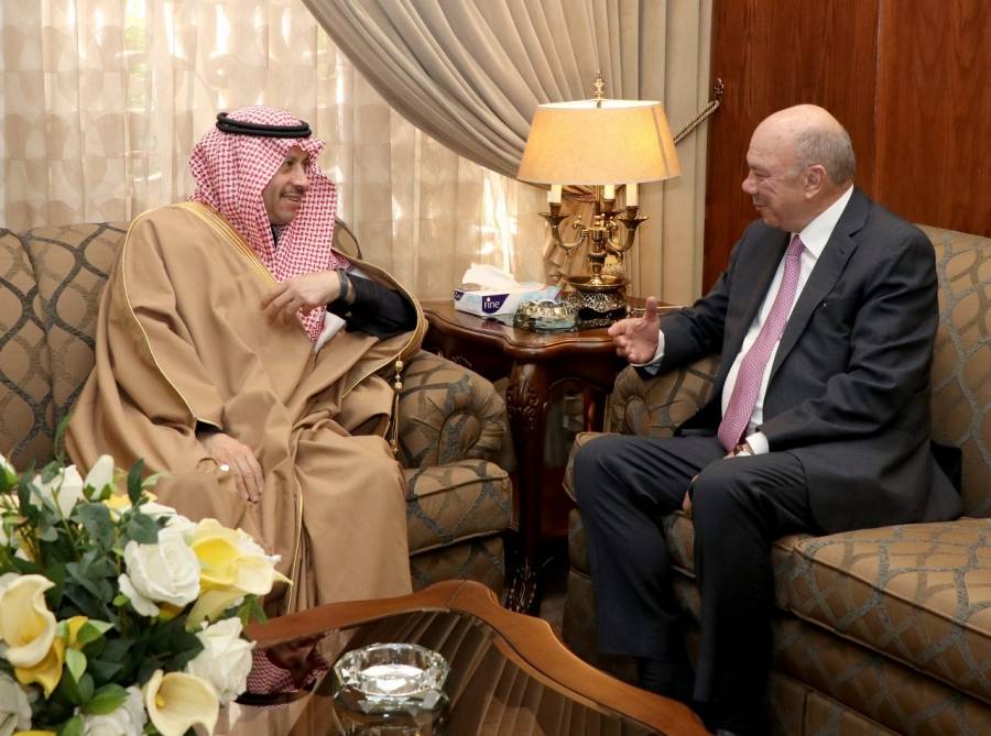 الفايز خلال لقائه السفير السعودي في الاردن يؤكد على  عمق العلاقات الاستراتيجية الاردنية السعودية