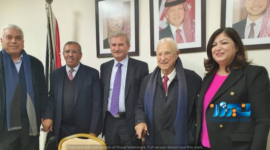 الدكتور بريزات يحاضر في حزب الإصلاح... صور