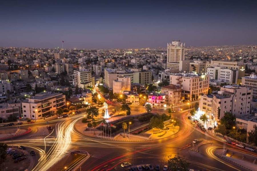 أجواء باردة وغائمة هذه الليلة