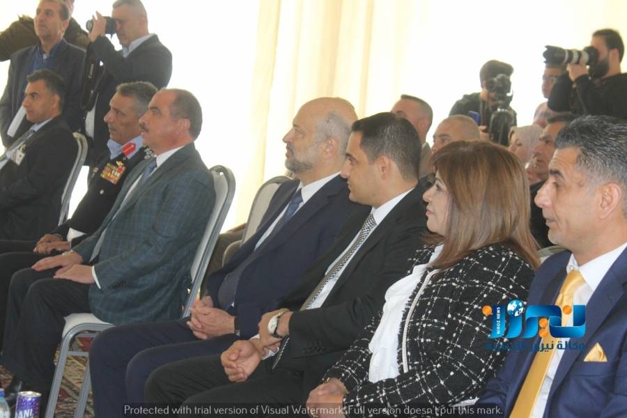 الرزاز يرعى اطلاق تطبيق مسار للنقل المدرسي...صور