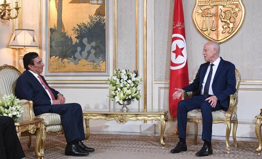 رئيس مجلس النواب ينقل رسالة شفوية من الملك للرئيس التونسي