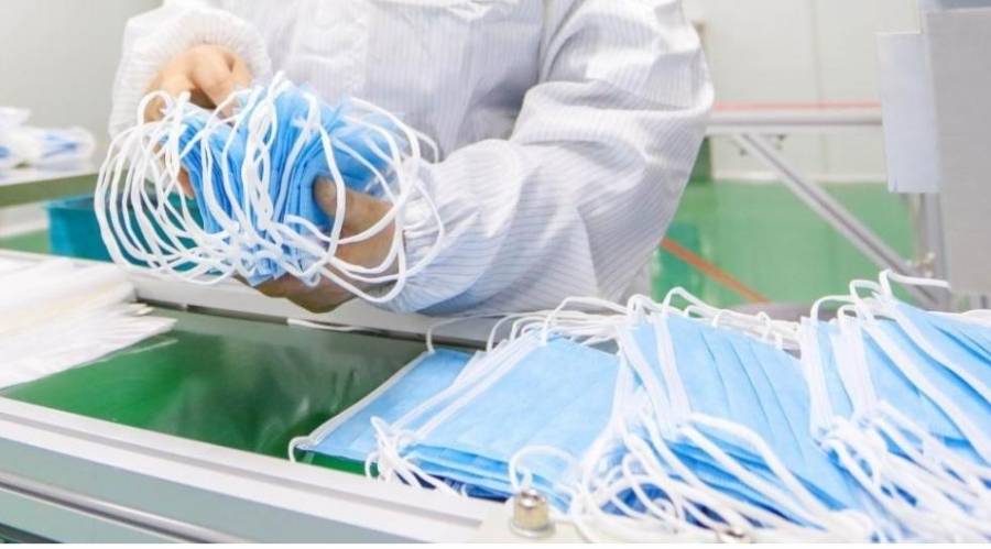 وزير المالية يوعز بشراء كمامات طبية تم التحفظ عليها