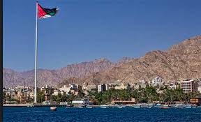 تدشين أول جسر جوي سياحي بين وارسو والعقبة